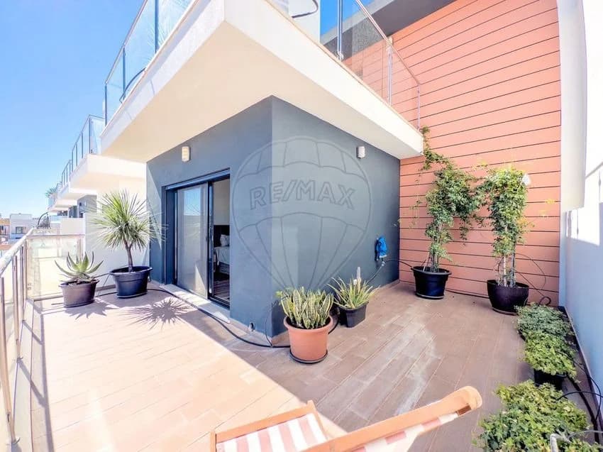 Detached house for rent in Rua da ponte pequena