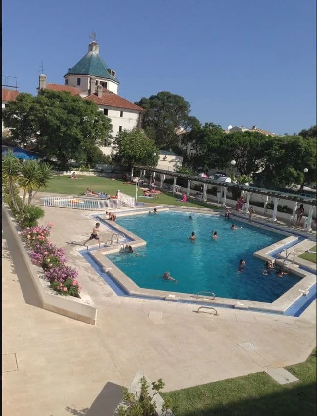 T1 flat for rent in Avenida Cerro da Vila, 160146