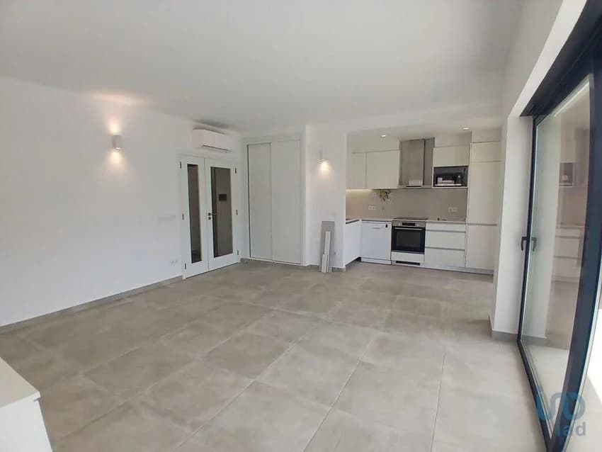 T2 flat for rent in Centro