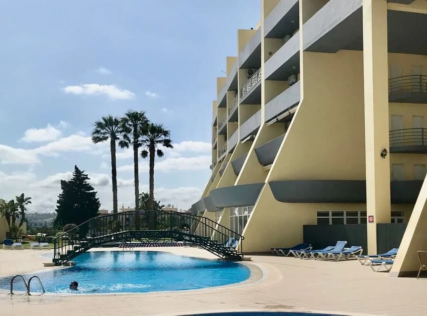 T1 flat for rent in Rua Coronel Cardeira da Silva, 2