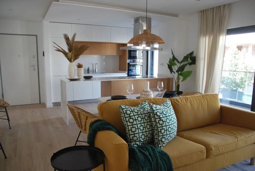 T2 flat for rent in Rua Vivaldo Viegas, 36