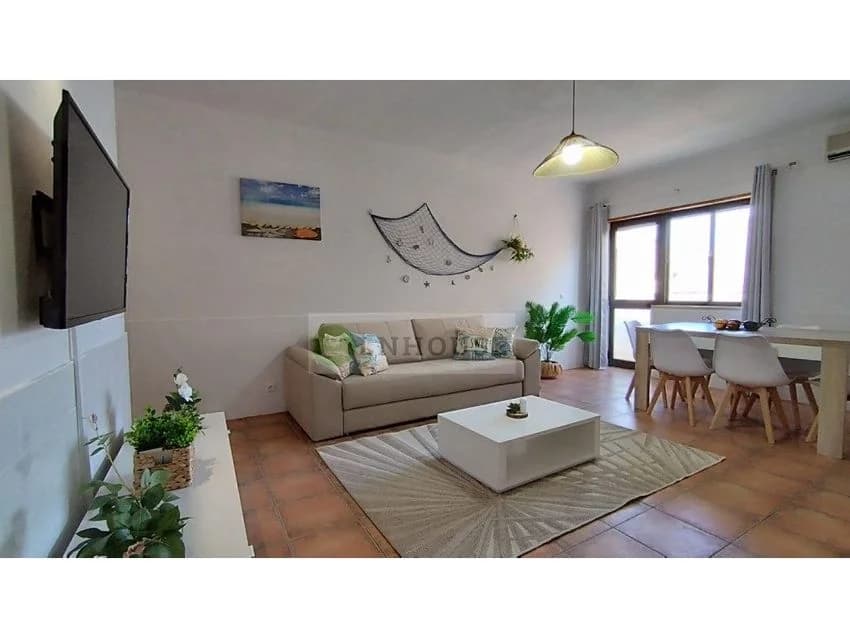 T2 flat for rent in Monte Gordo