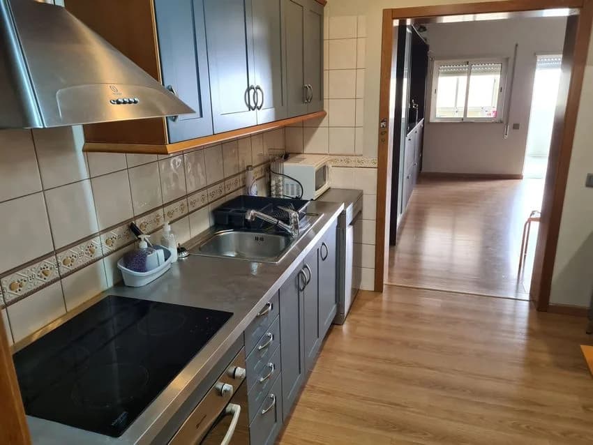 T4 flat for rent in Rua General Teofilo da Trindade, 46