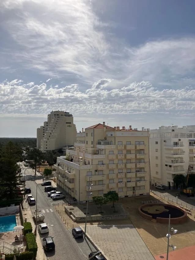 Duplex for rent in Rua de Alcácer Quibir, 5 º andar, Porta a
