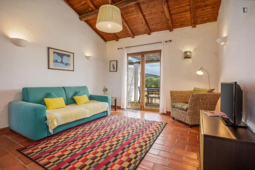 Andar de moradia for rent in Zona do Autódromo do Algarve