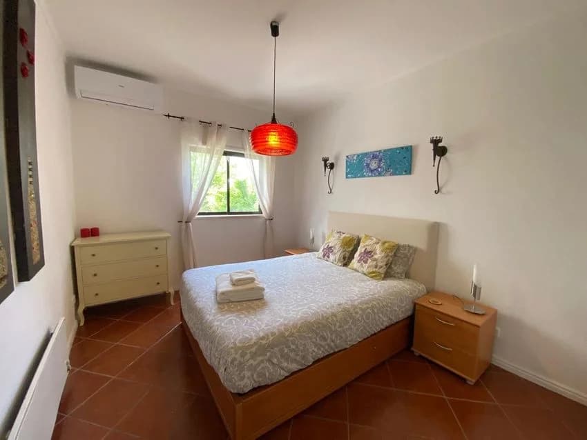 T2 flat for rent in Caminho do Monte, 11