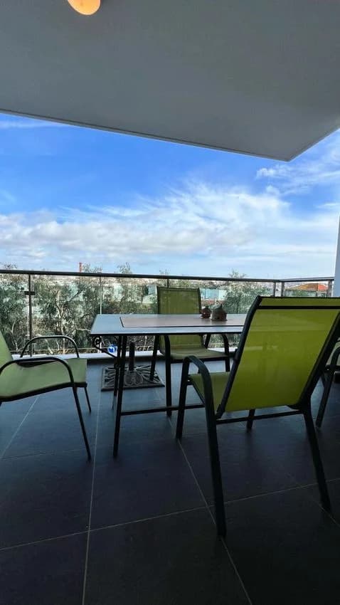 T2 flat for rent in Rua Infante Dom Henrique, 28