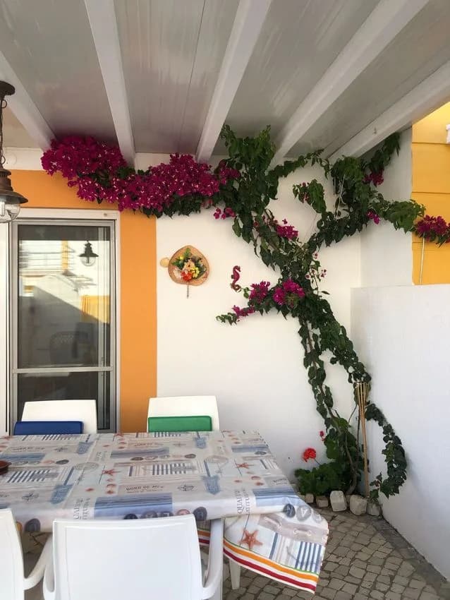 Semi-detached house for rent in Rua D. Pedro IV, 24 a