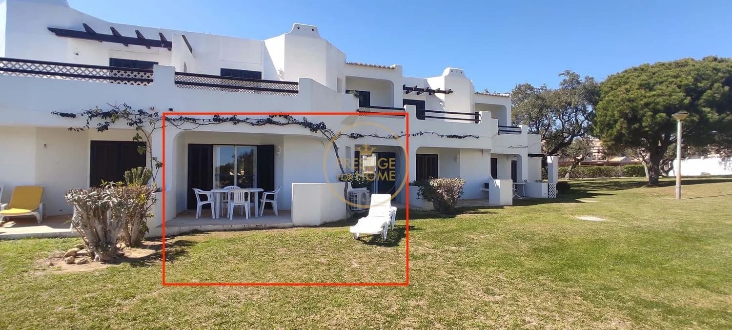 T2 flat for rent in Centro de Olhos de Água