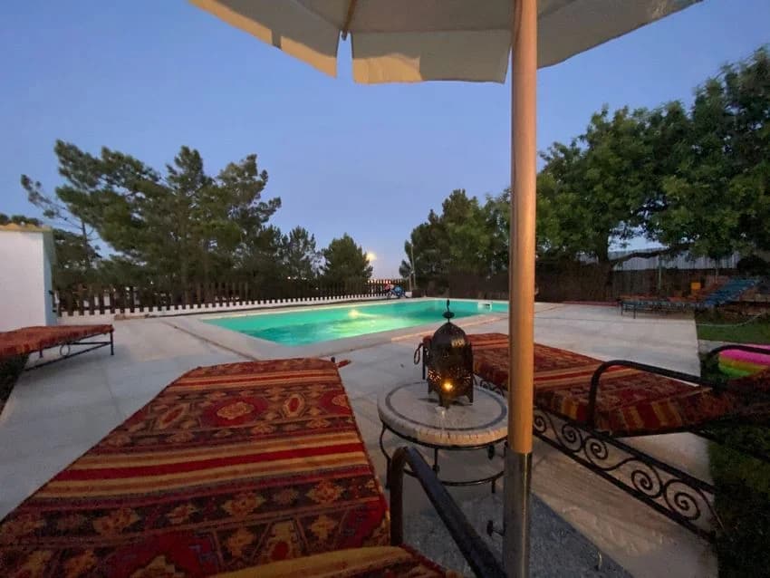 Detached house for rent in Rua Vales de Pêra Nn