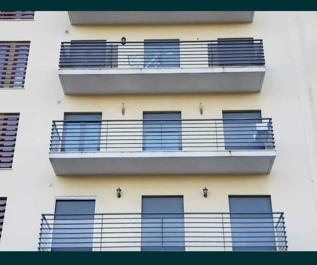T2 flat for rent in rua Prof. Manuel F. Laranjeira - 3°Dto, 5