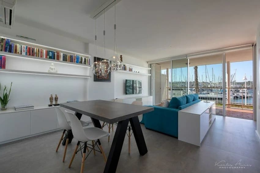 T2 flat for rent in Rua Teixeira da Mota, 23 --b