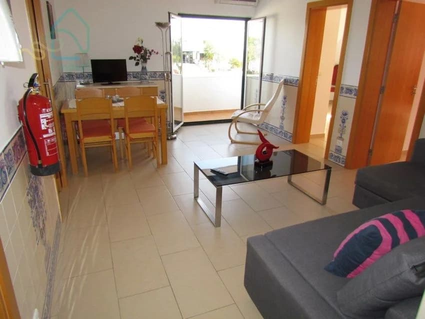 T2 flat for rent in Monte Gordo