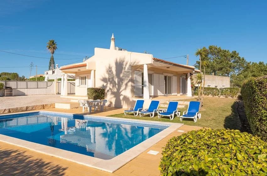 Detached house for rent in Sesmarias