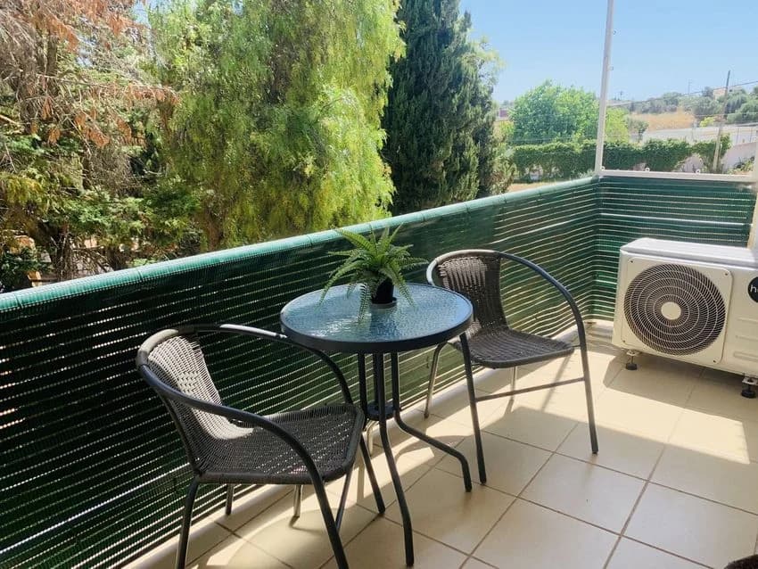 T1 flat for rent in Rua da Amoreira