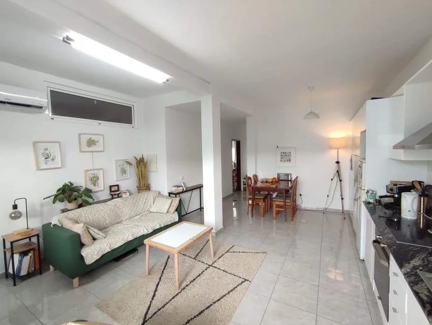 Andar de moradia for rent , N120, 59