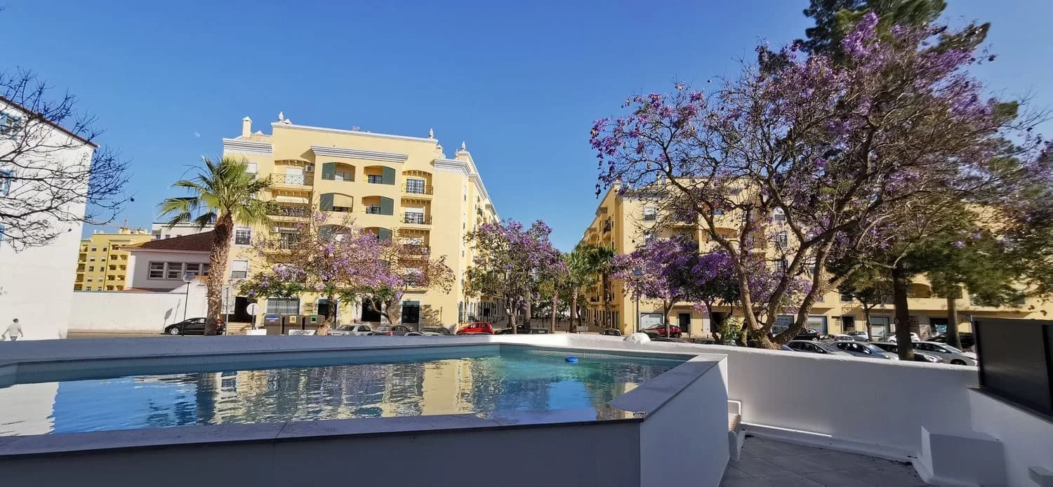 T3 flat for rent in Rua do Bocage, 108
