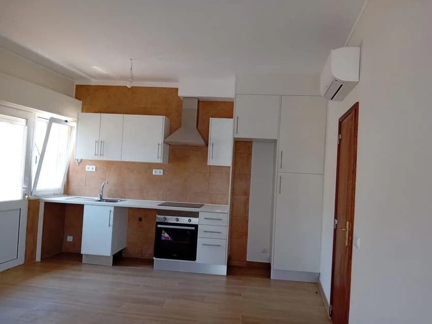 T2 flat for rent in Rua do Bocage, 47