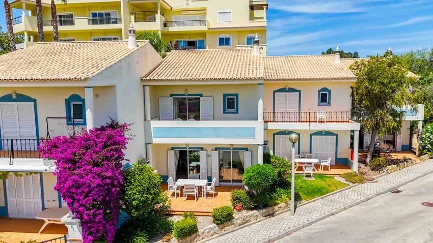 Terraced house for rent in Odiáxere