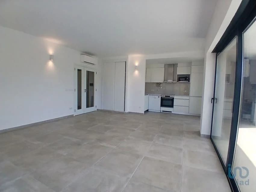 T2 flat for rent in Centro