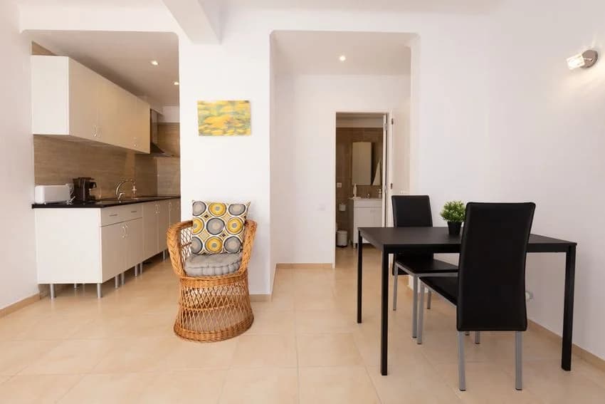 T0 studio flat for rent in Rua dos Telheiros, 18