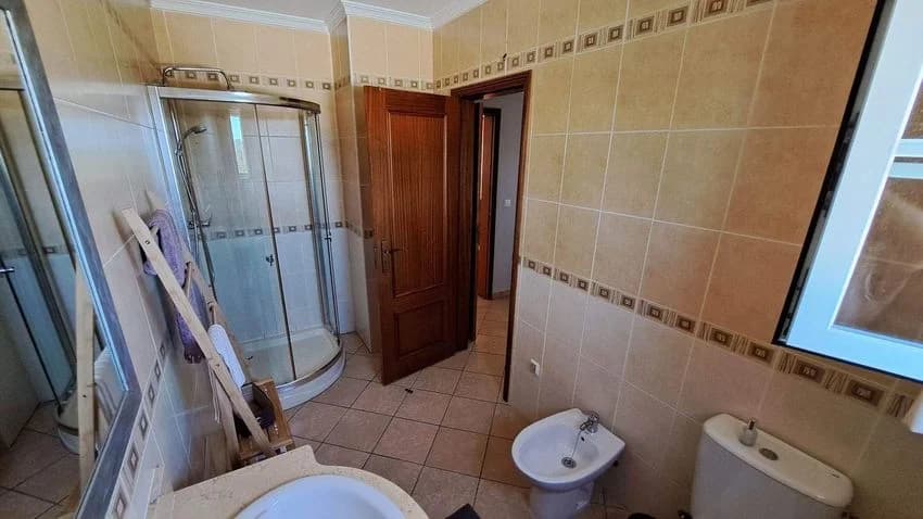 Semi-detached house for rent , Sitio do Gião Nn