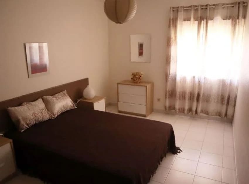 T1 flat for rent in Rua do Miradouro Nn
