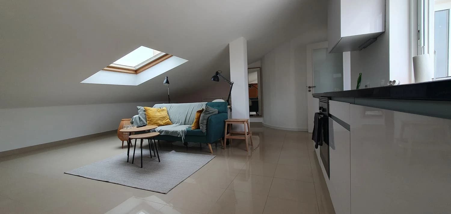 T0 studio flat for rent in Rua Ilha do Pico, 136