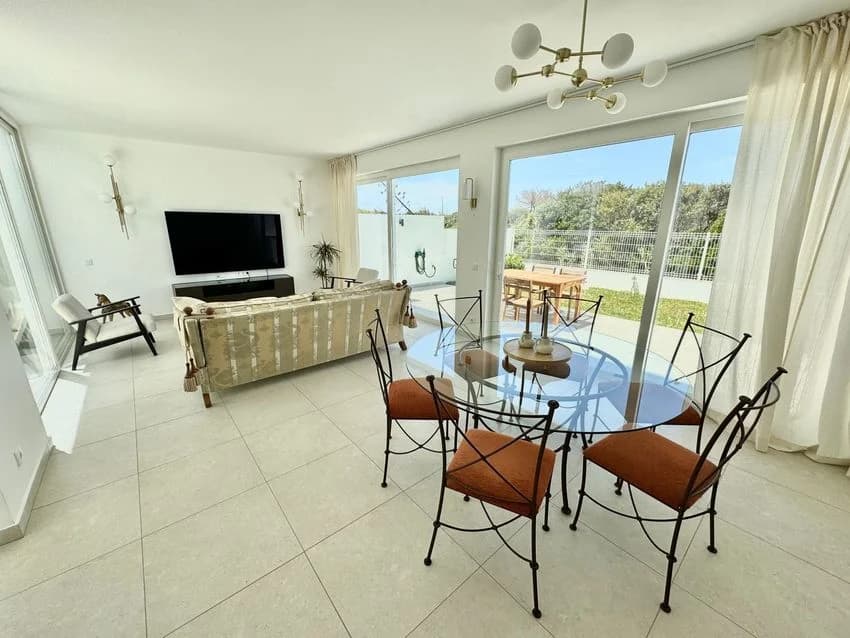 Semi-detached house for rent , Urbanização do Tonel, 7