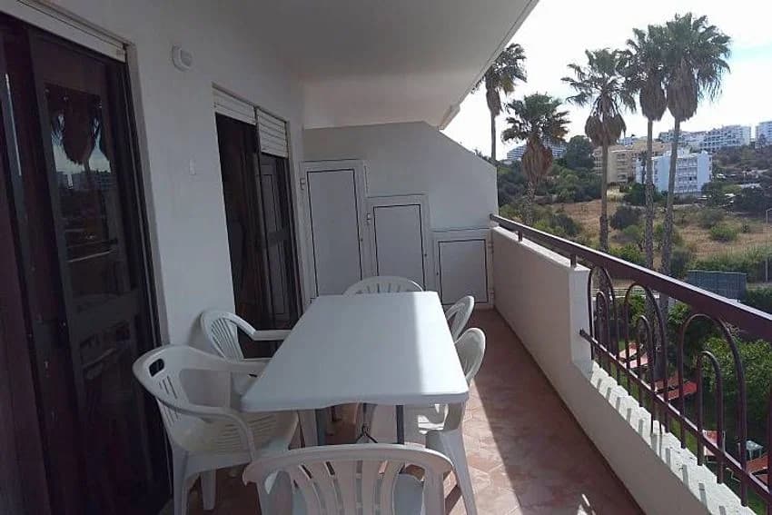 T1 flat for rent in Rua Alves Redol, 17