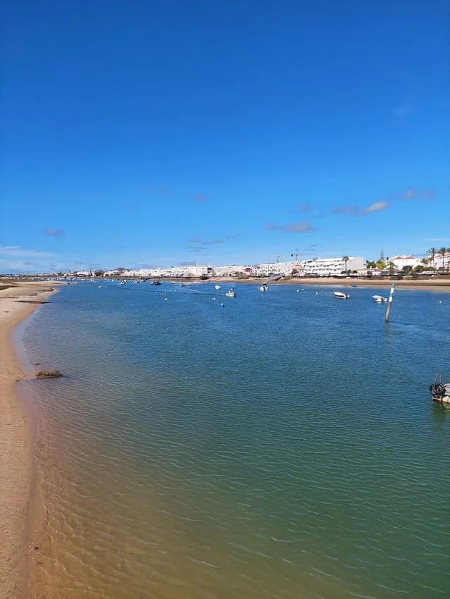 T1 flat for rent in Rua das Giestas, 4 LoteO