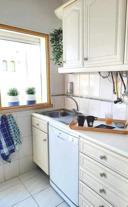 T2 flat for rent in Avenida Infante de Sagres AtlantidaII