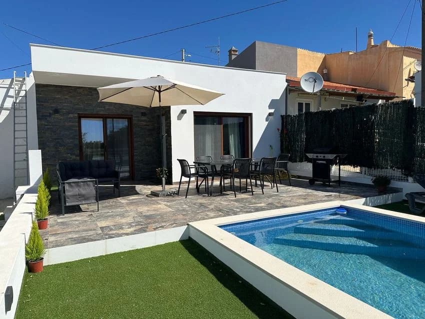 Village house for rent in Caminho dos Servos, 4