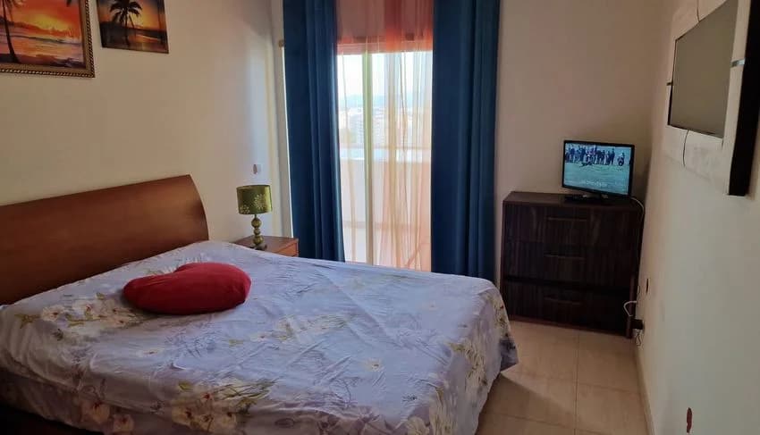 T1 flat for rent in Rua João Simões Tavares, 15