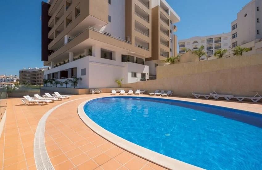 Penthouse for rent in Rua José António F. Brak Lamy, 3