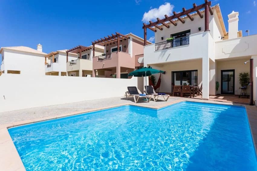 Semi-detached house for rent , Urb. Domus Ibérica, 33 Lote
