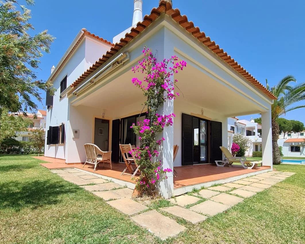 Andar de moradia for rent in Rua dom Afonso Henriques, 8