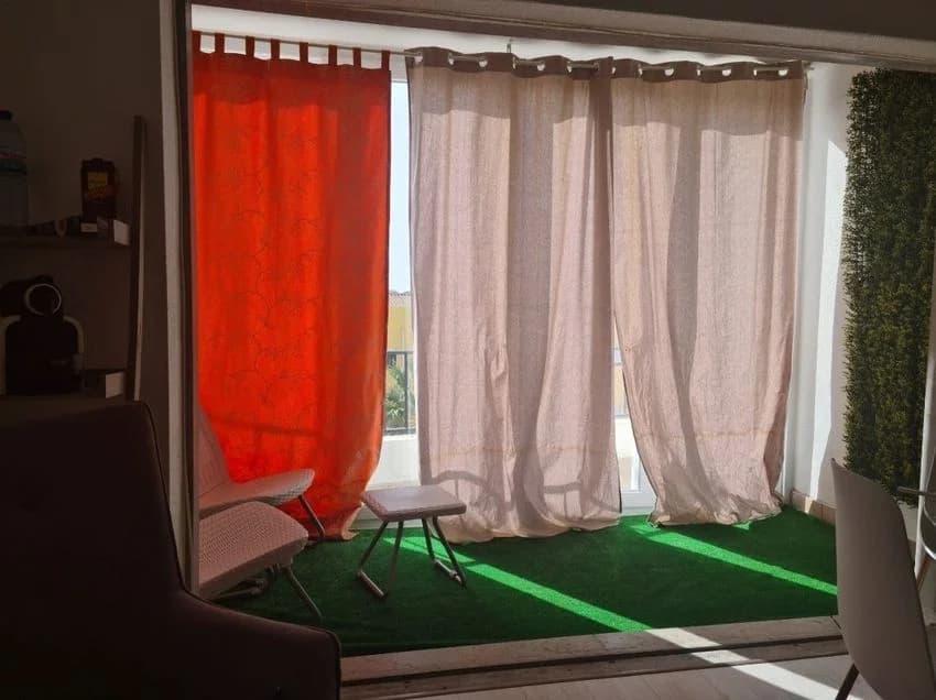 T1 flat for rent in Rua Raúl Brandão, 37