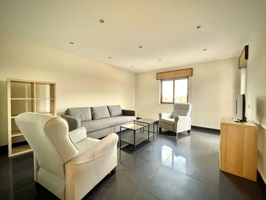 T1 flat for rent in Beco Guerra Junqueiro, 31