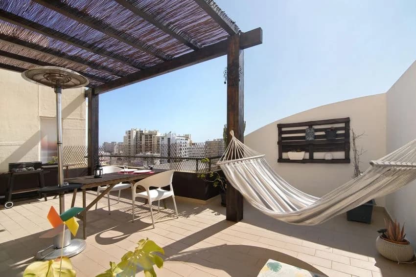 T1 flat for rent in Estrada da Senhora da Saude, 32 -6º esquerdo