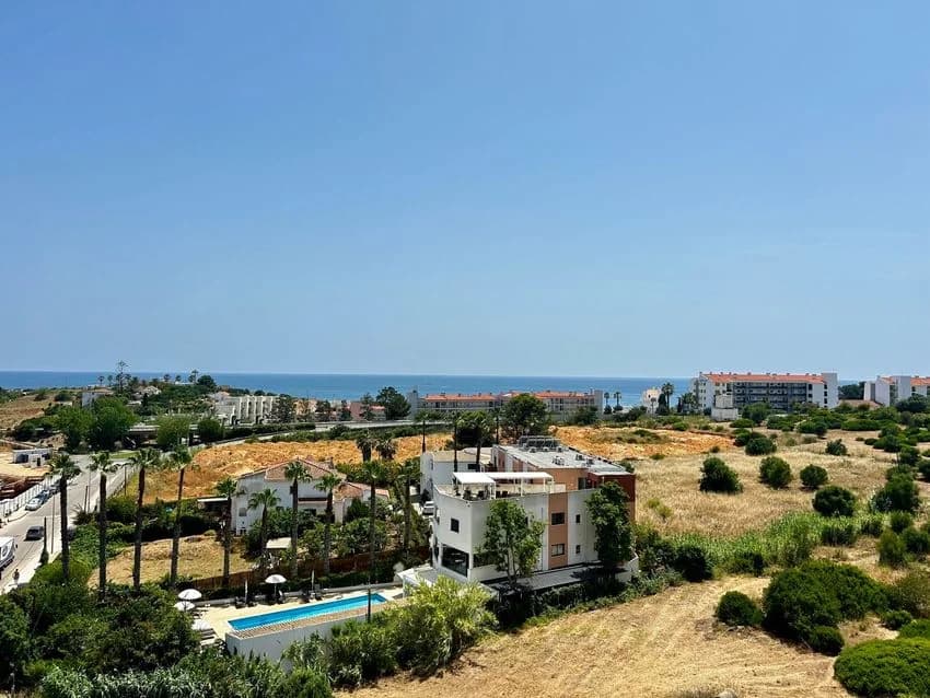 T1 flat for rent in Praceta Alves Redol, 14