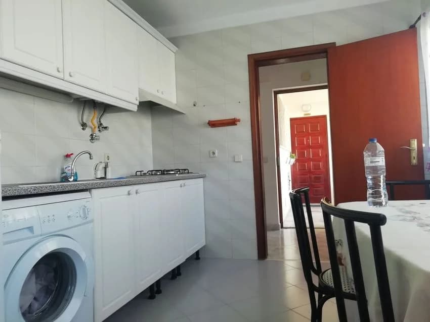 T3 flat for rent in Praceta dos Cooperantes, 27 Lote