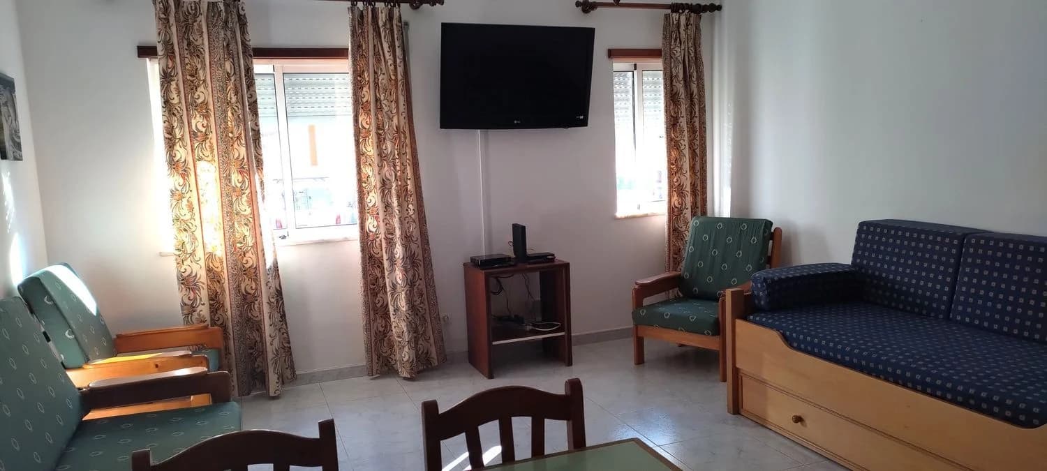 T2 flat for rent in Rua Doutor José São Colaço Fernandes, 7