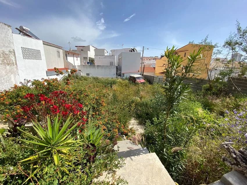 Detached house for rent in Rua da Fonte, 17