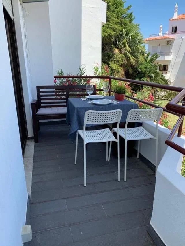 T2 flat for rent in Rua Principal, 8