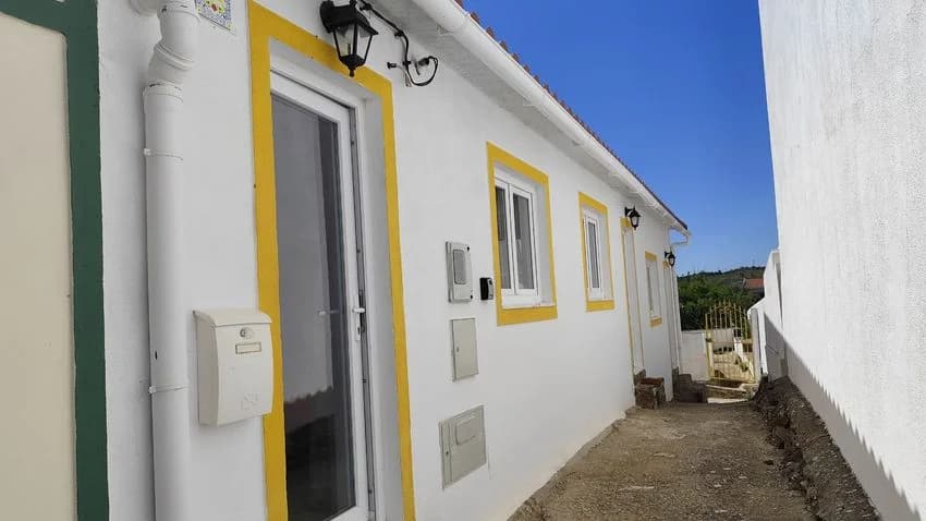 T1 flat for rent in Travessa da Igreja, 32