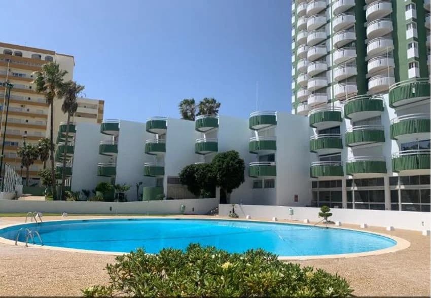 T1 flat for rent in Rua dos Três Castelos, 101
