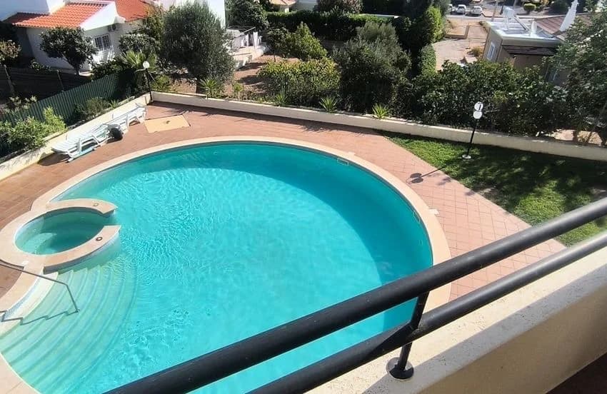 Terraced house for rent in Rua Brigadeiro António Pedro de Brito, 46