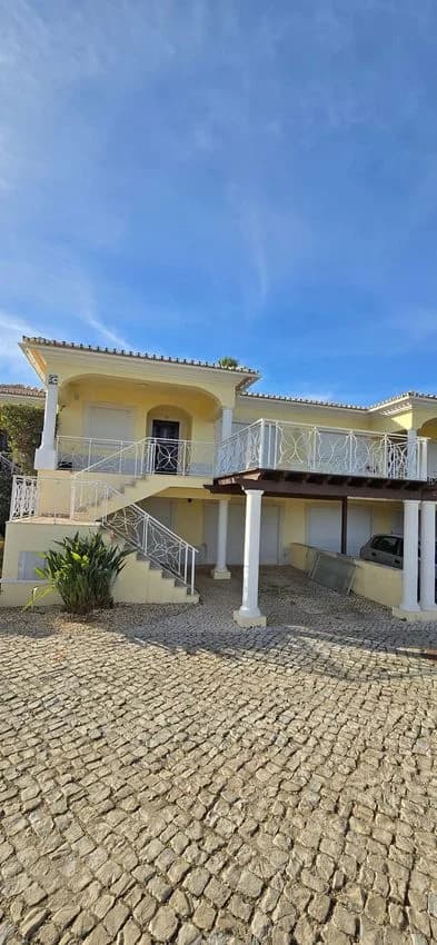 Terraced house for rent in Avenida Villamoura XXI Nn