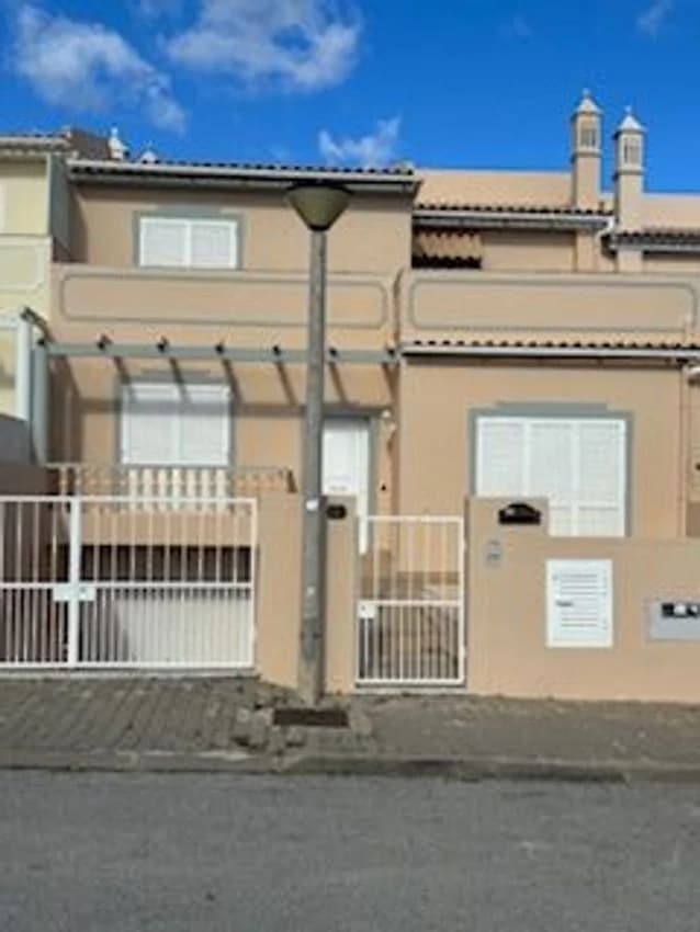 Semi-detached house for rent , Gambelas, 7